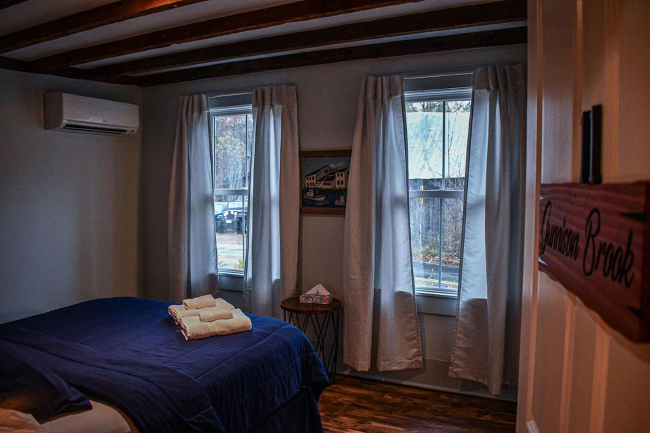 Brook Road Inn Goshen Kültér fotó